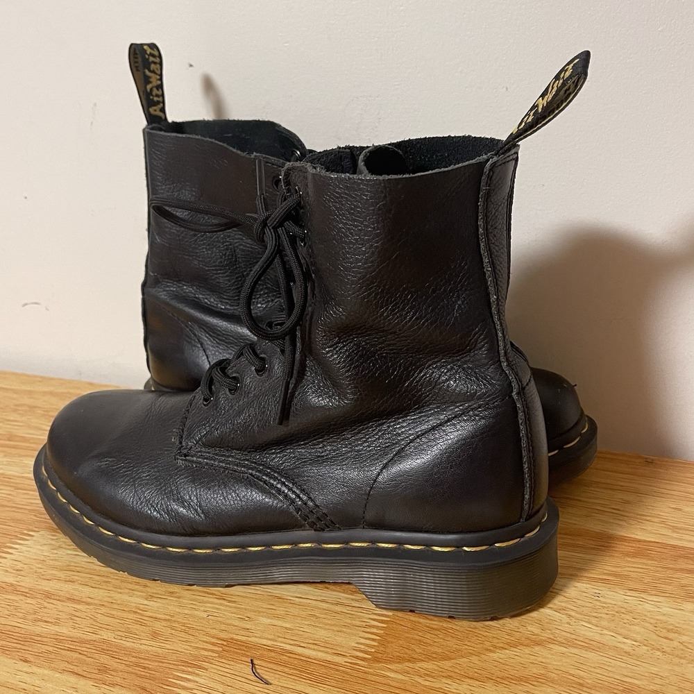 Dr. Martens 1460 Pascal Black Virginia Leather Ankle Boots Women's Size 8